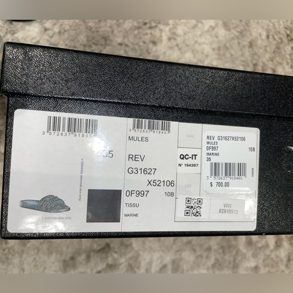 Chanel slides 100% authentic in marine - Picture 5 of 6
